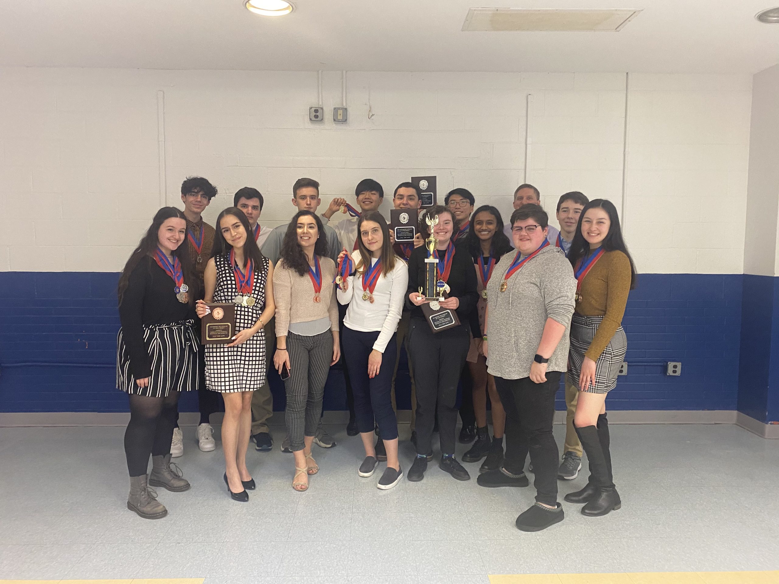 Corpus Christi School Places 10th in LA Junior High Academic Decathlon -  Palisades News