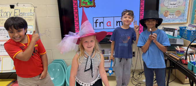 Students at Smartboard